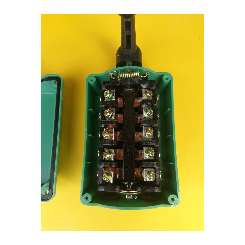 Gallery_ref-001_ref-001-reversible-para-motor-trifasico-60-amps_570.jpg
