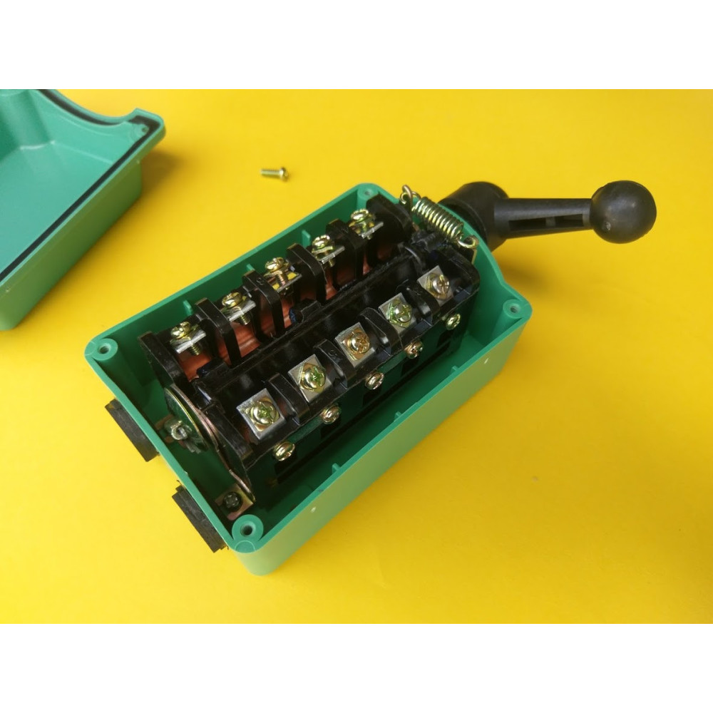 Gallery_ref-001_ref-001-reversible-para-motor-trifasico-60-amps_573.jpg
