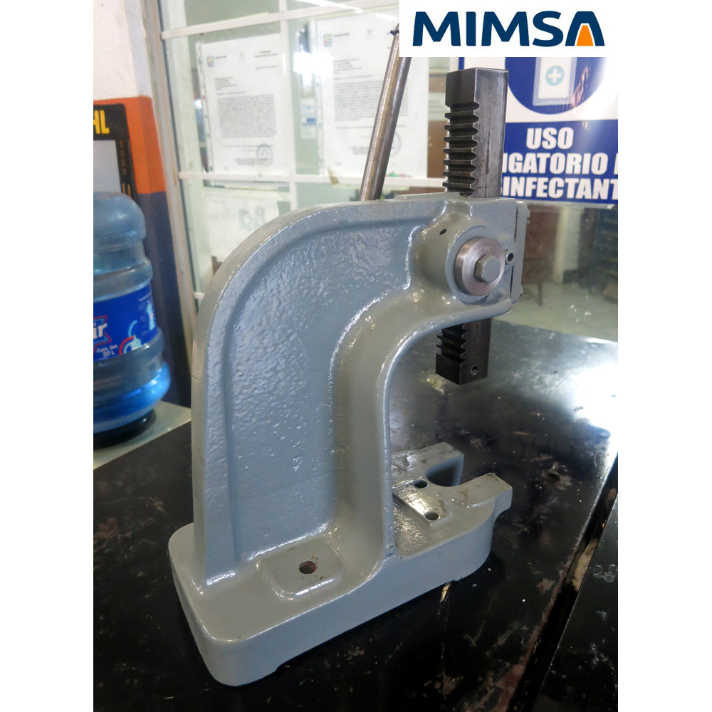 Gallery_trq-951_trq-951-prensa-tipo-cremallera-manual-no001-capacidad-1-ton-marca-dake_2719.jpg