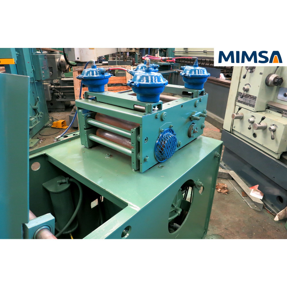 Gallery_lam-483_lam-483-desenrollador-de-cama-con-nivelador-integrado-capacidad-5000-lbs-x-12-ancho-x-ga-14-marca-regal_1883.jpg