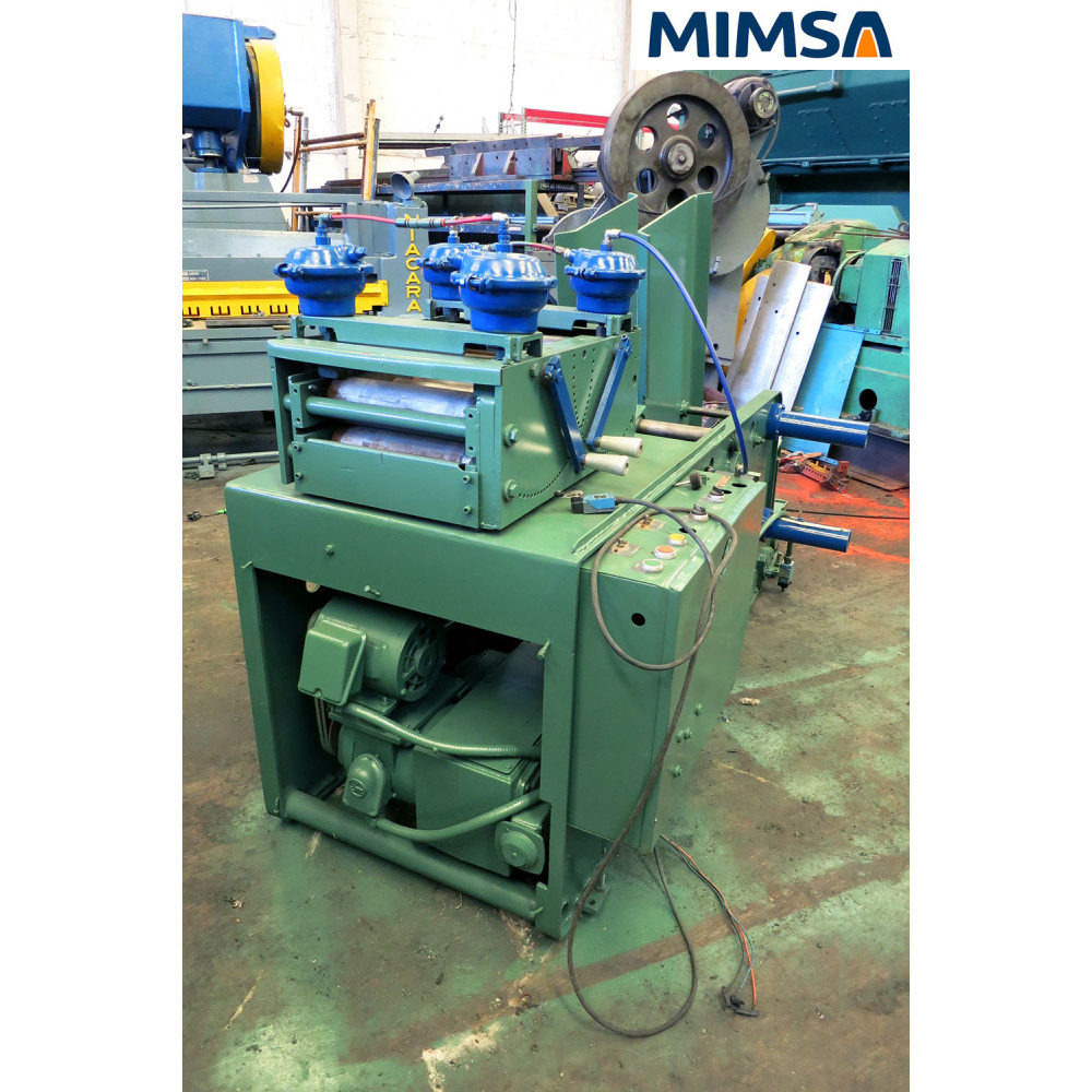 Gallery_lam-483_lam-483-desenrollador-de-cama-con-nivelador-integrado-capacidad-5000-lbs-x-12-ancho-x-ga-14-marca-regal_1882.jpg