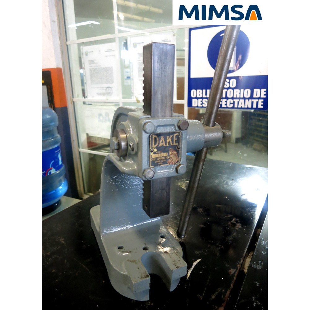 [trq-951] trq-951 Prensa tipo cremallera manual No.001, capacidad 1 Ton, marca DAKE