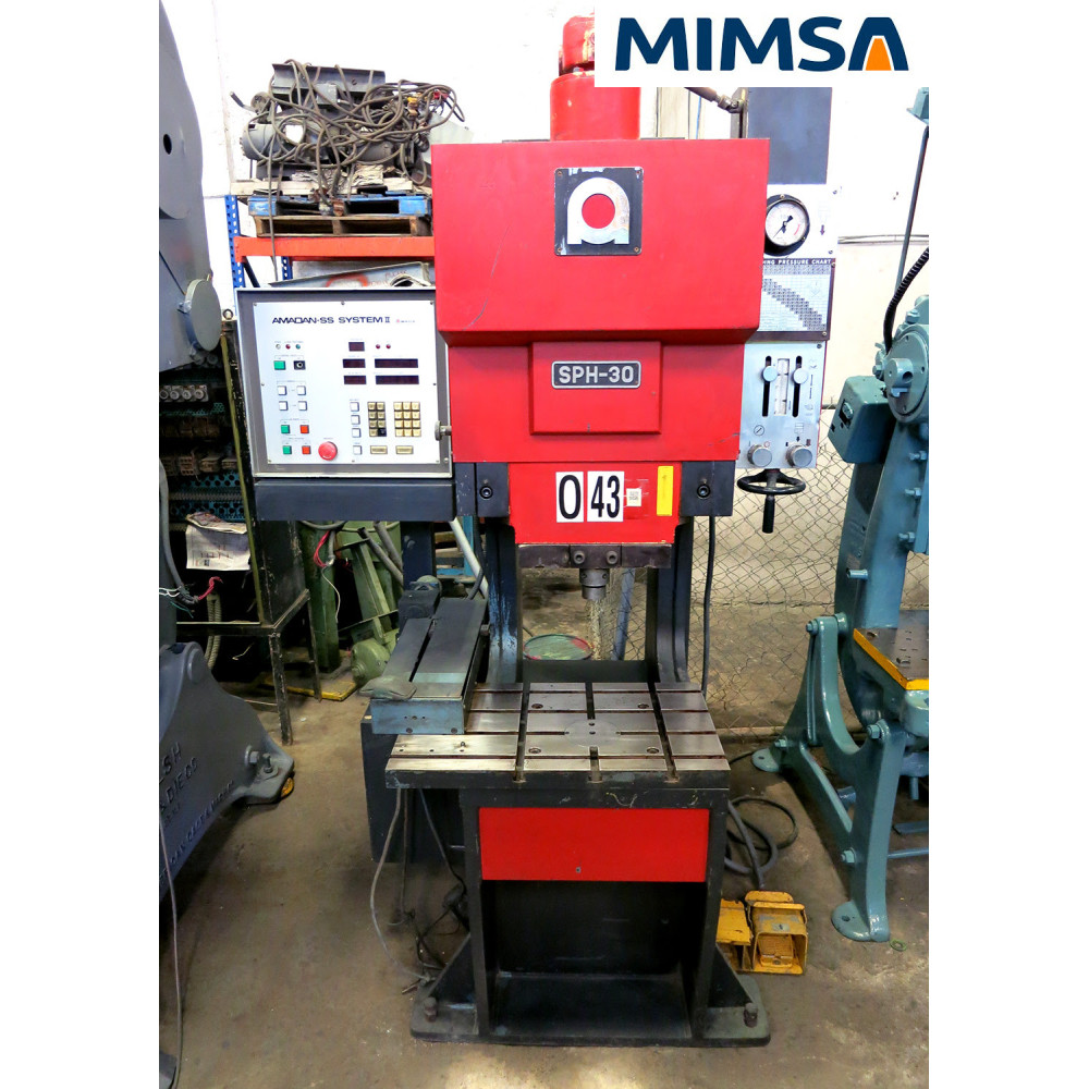 [trq-950] trq-950 Prensa tipo C Hidráulica, capacidad 33 Ton, marca Amada
