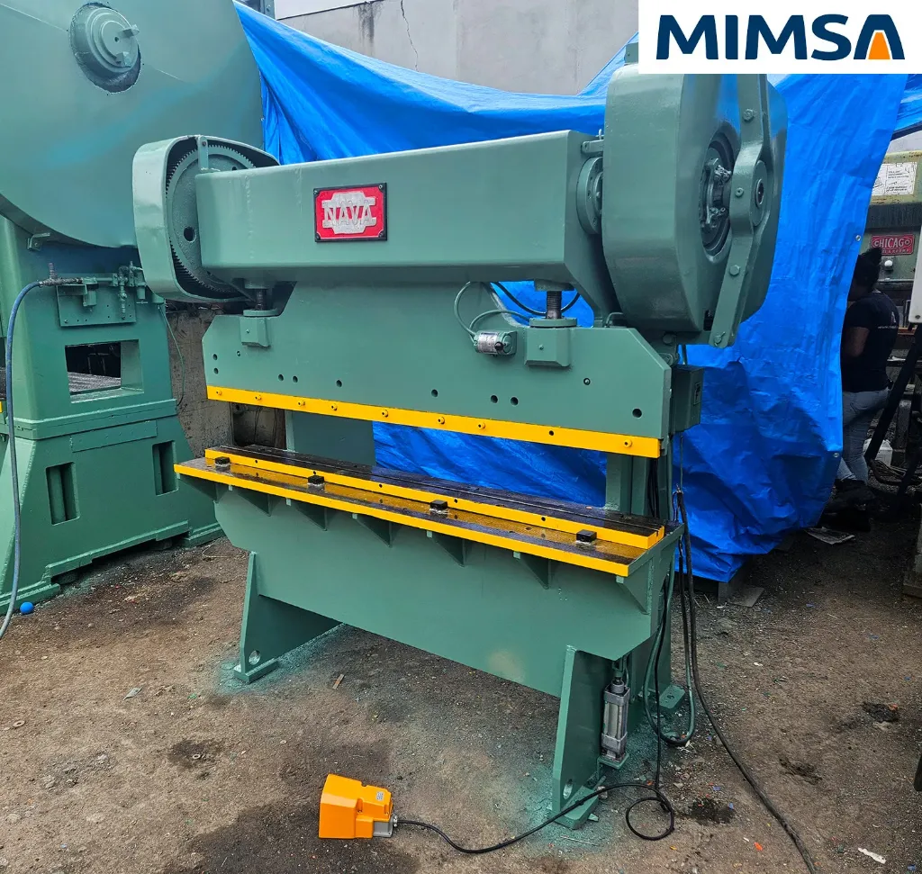 [lad-377] Dobladora de cortina mecánica, capacidad 25 Ton x 6ft marca NAVA
