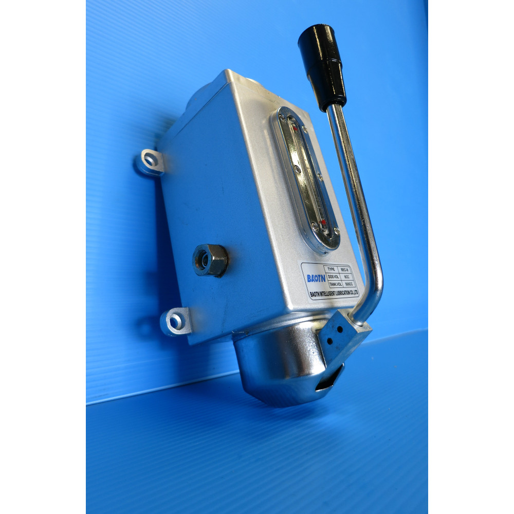 [ref-015] ref-015 Baton Bomba de lubricación centralizada manual modelo BEC, para aceite